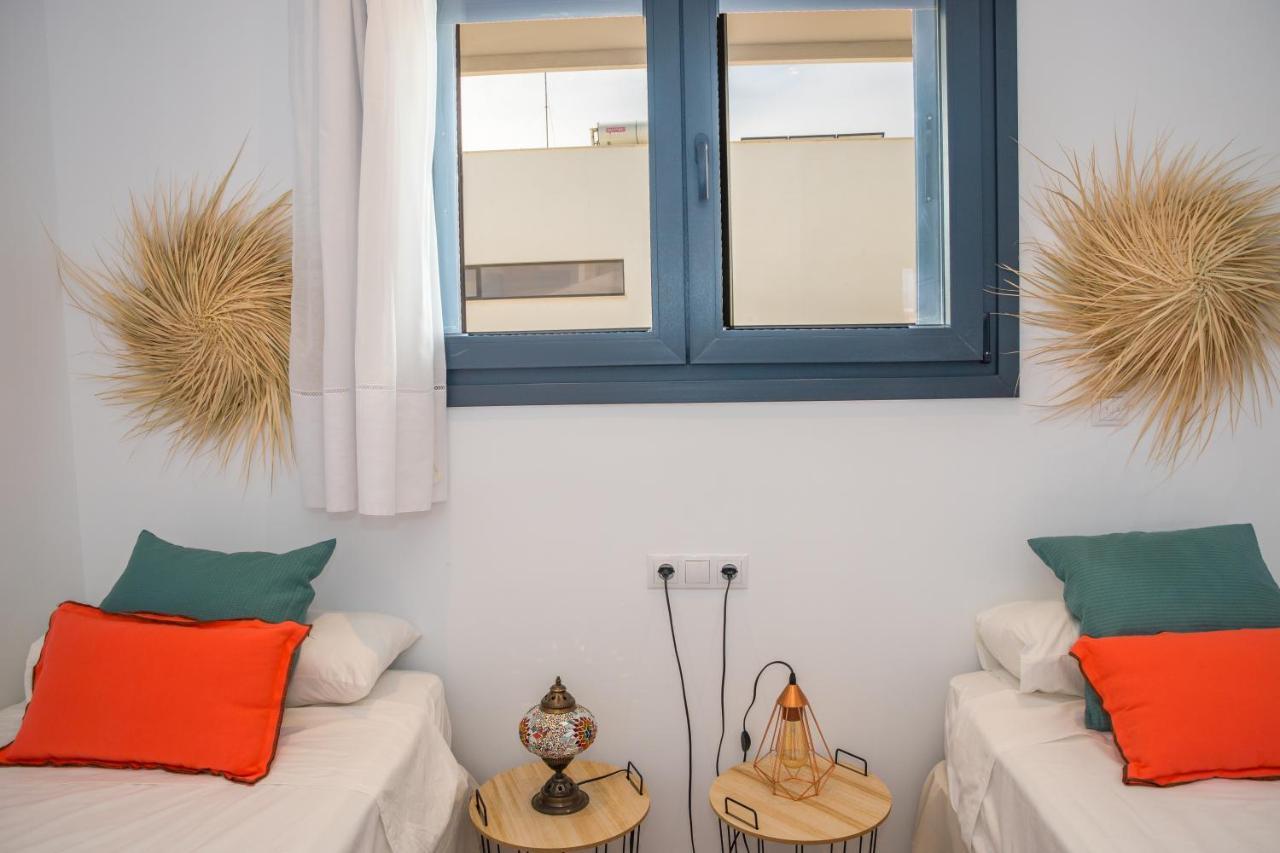 Casa Turquesa - Garaje Y Terraza Apartment Tarifa Bagian luar foto